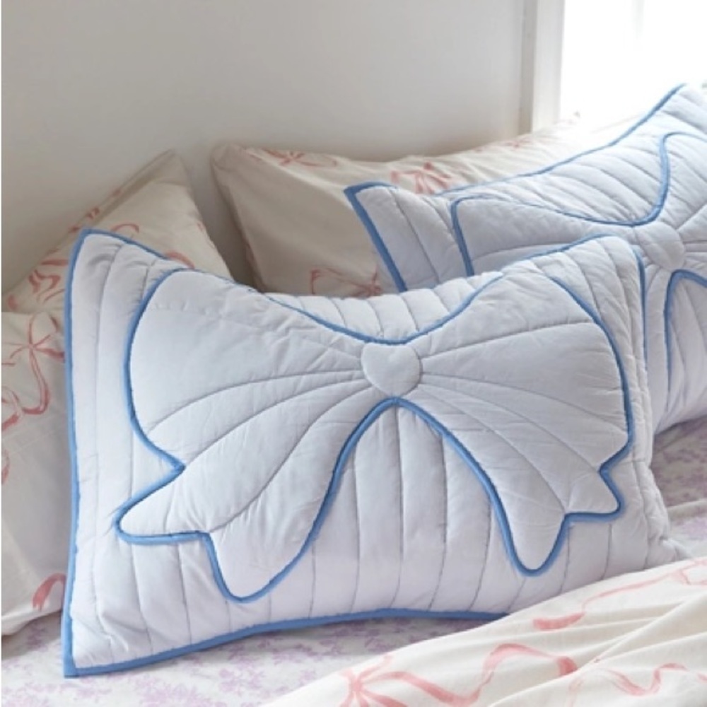 Urban Outfitters Big Bow Blue Sham Set of 2 New